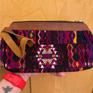 Nena & Co. Multicolor Geometric Wristlet